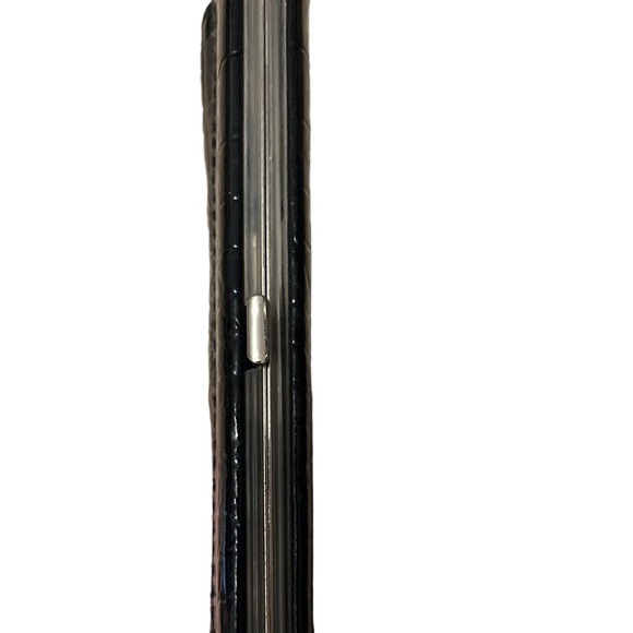 Black Faux Alligator Hard Case Wallet - Picture 4 of 6